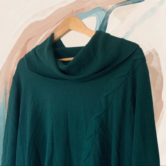 Tunic Top w/ Braid Detail - Picture 2 of 3